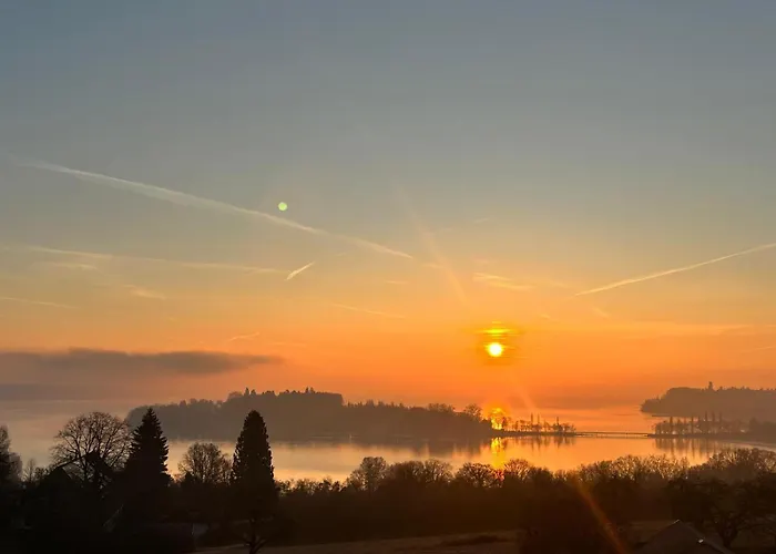 Helles Mit Seeblick Und Grosser Terrasse *