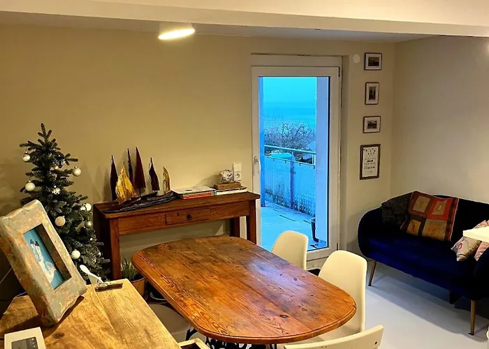 Helles Mit Seeblick Und Grosser Terrasse Appartamento Costanza