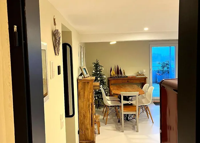 Helles Mit Seeblick Und Grosser Terrasse *